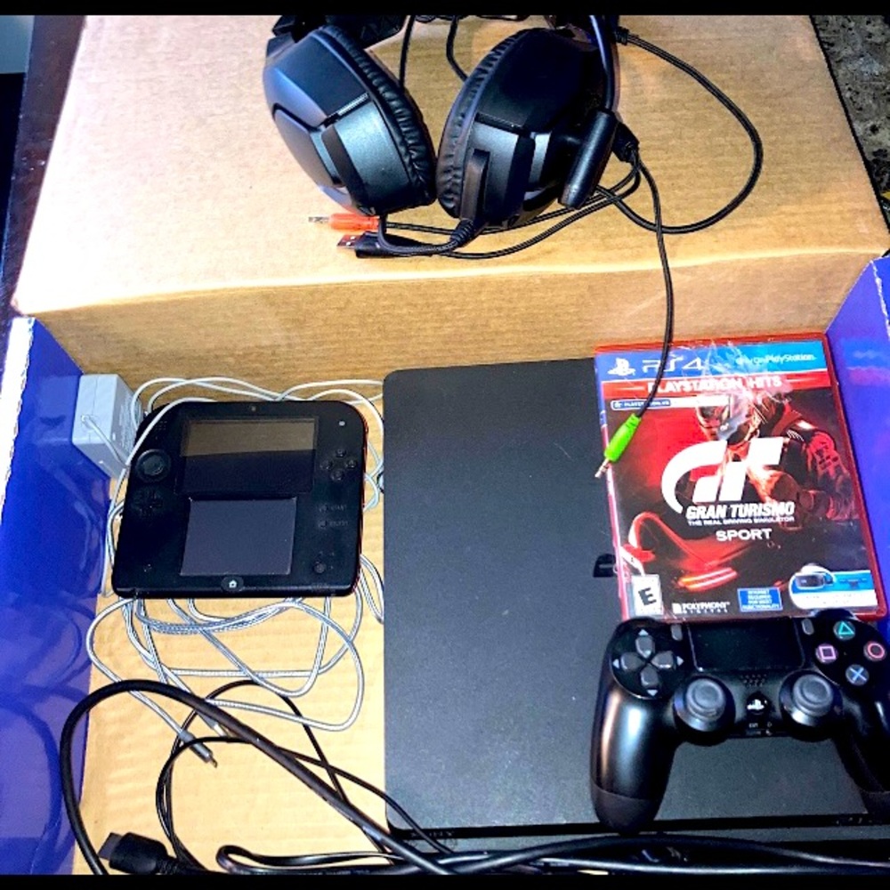 PS4/Nintendo Switch & Glo In the Dark Headphones